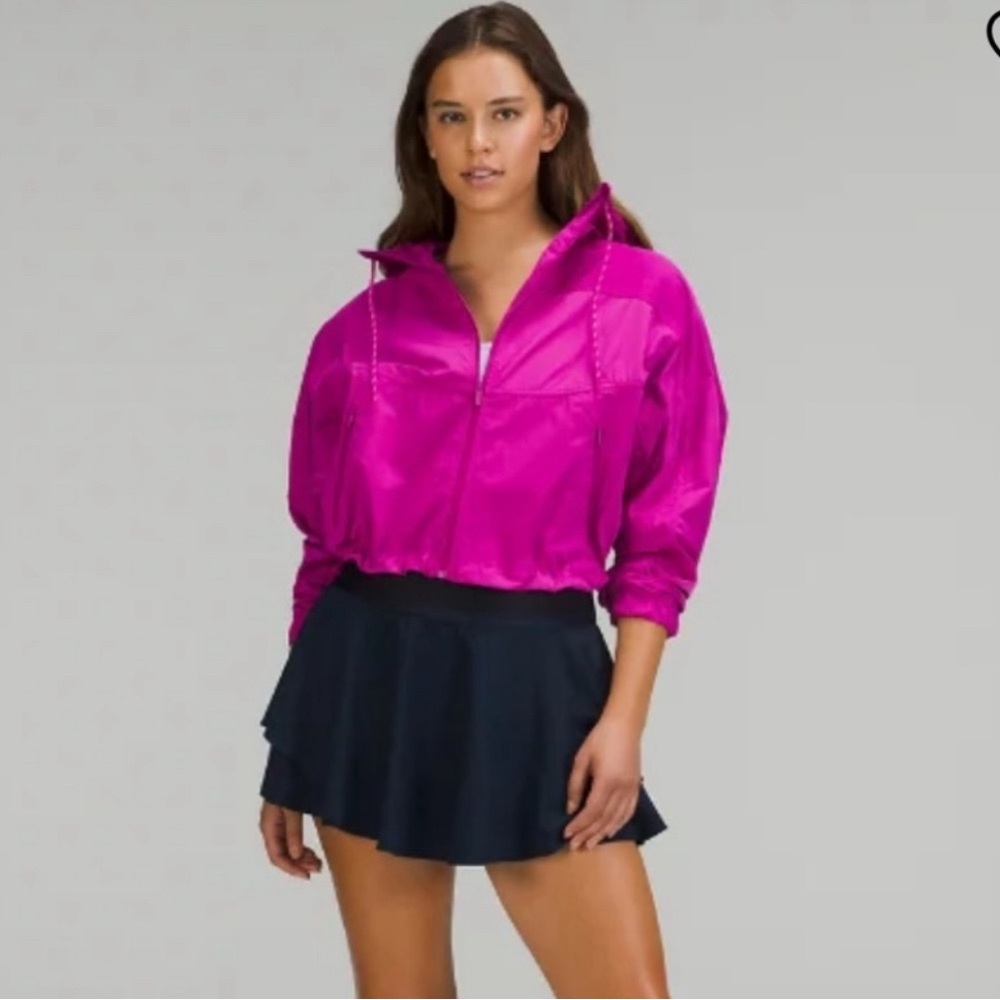 Lululemon lightweight cropped raincoat